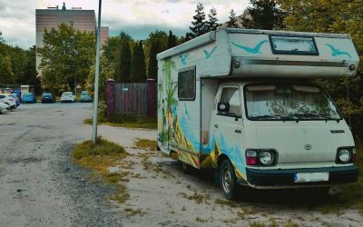 How Do I Get Rid of My RV Parked on the Street in Los Angeles?
