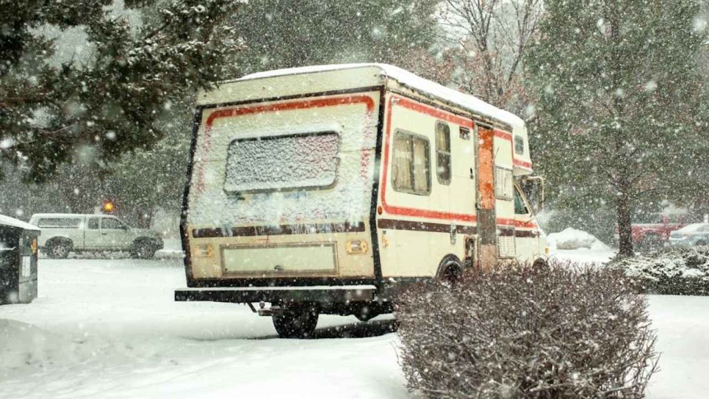 Minneapolis Winters Damage RVs